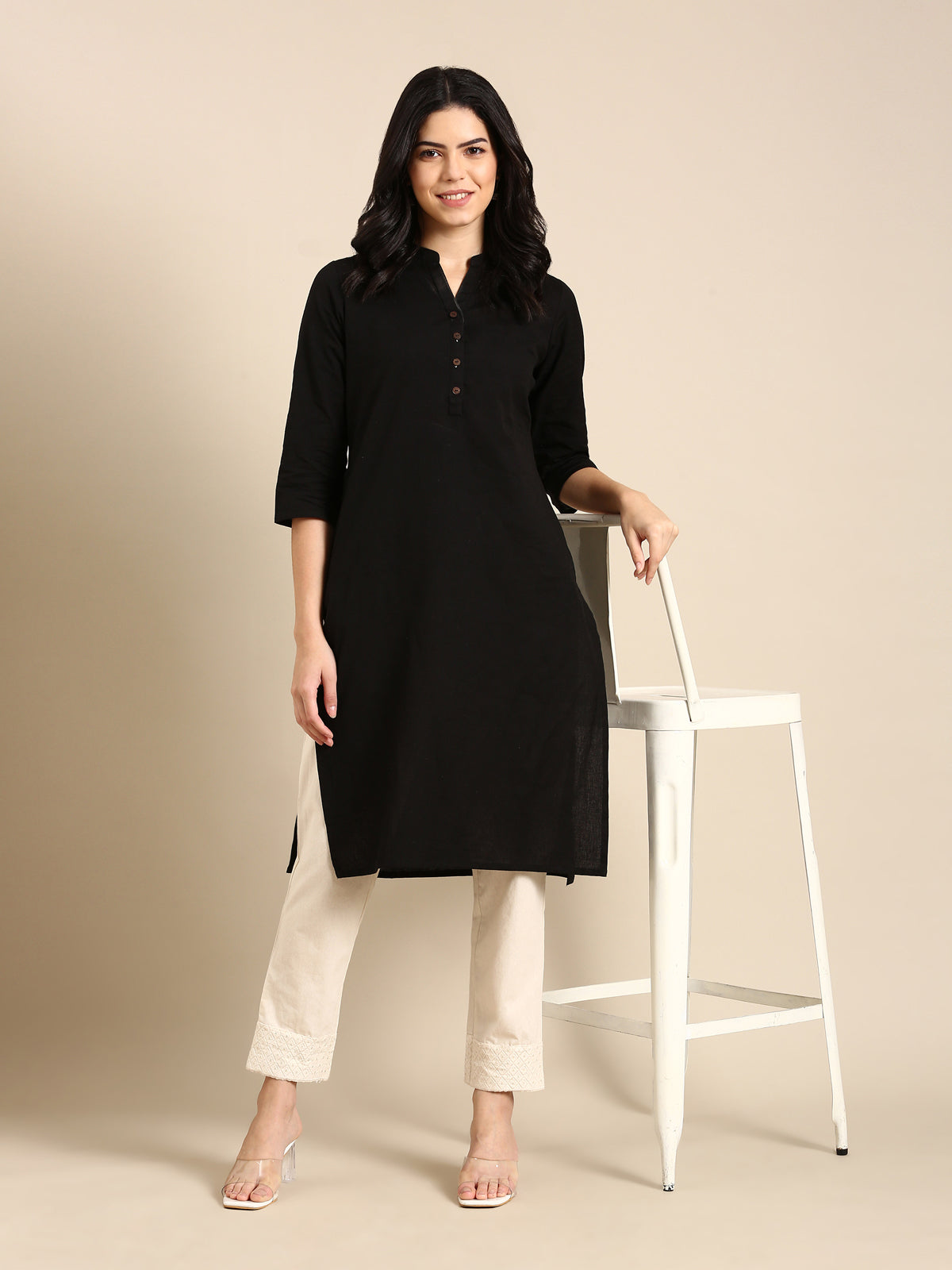 Kiran Embroidered Beige Pant